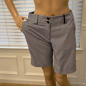 Nike Dri Fit golf black White houndstooth shorts